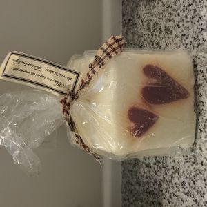 Orange cranberry candle